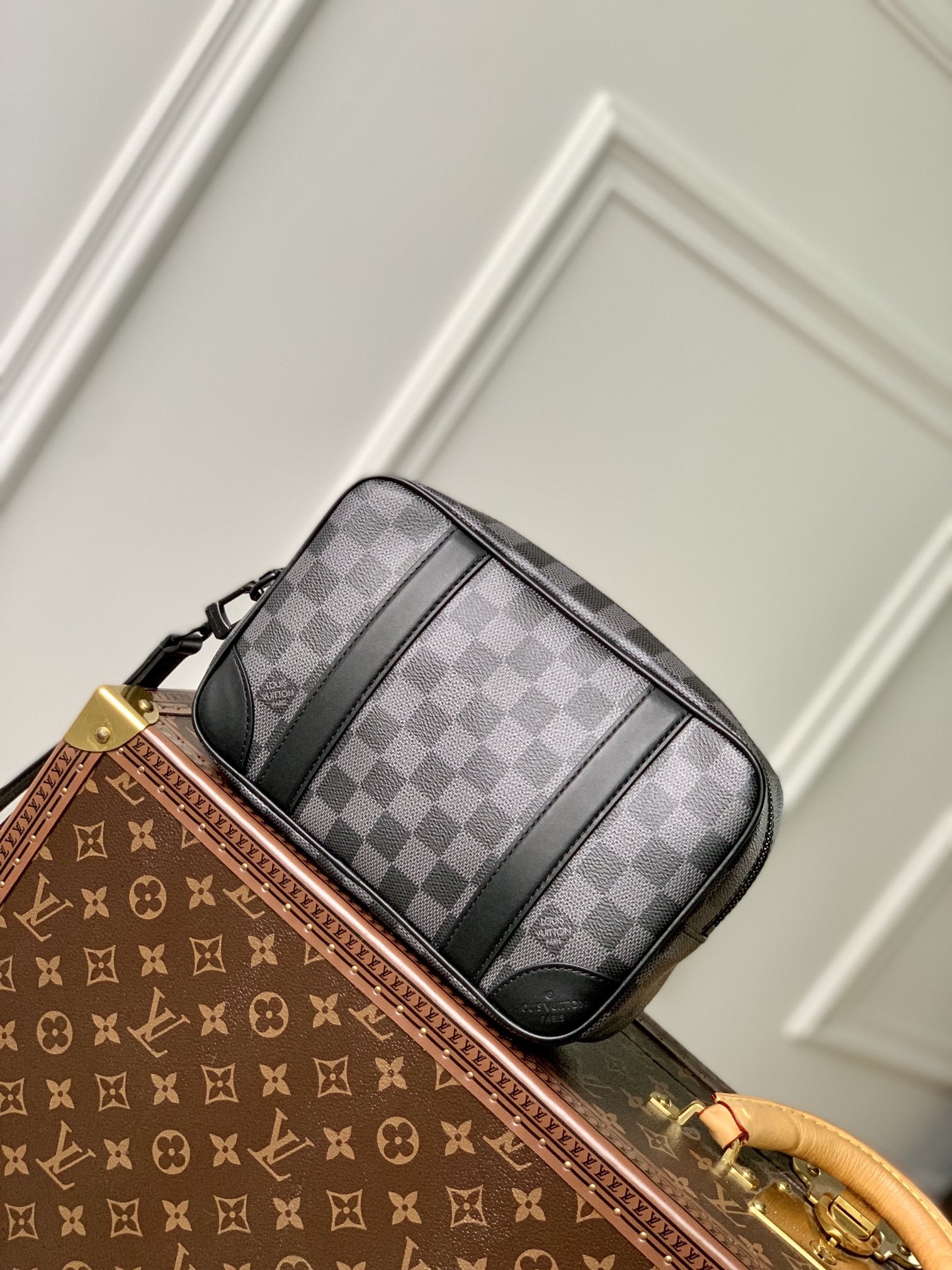 Louis Vuitton Pochette K